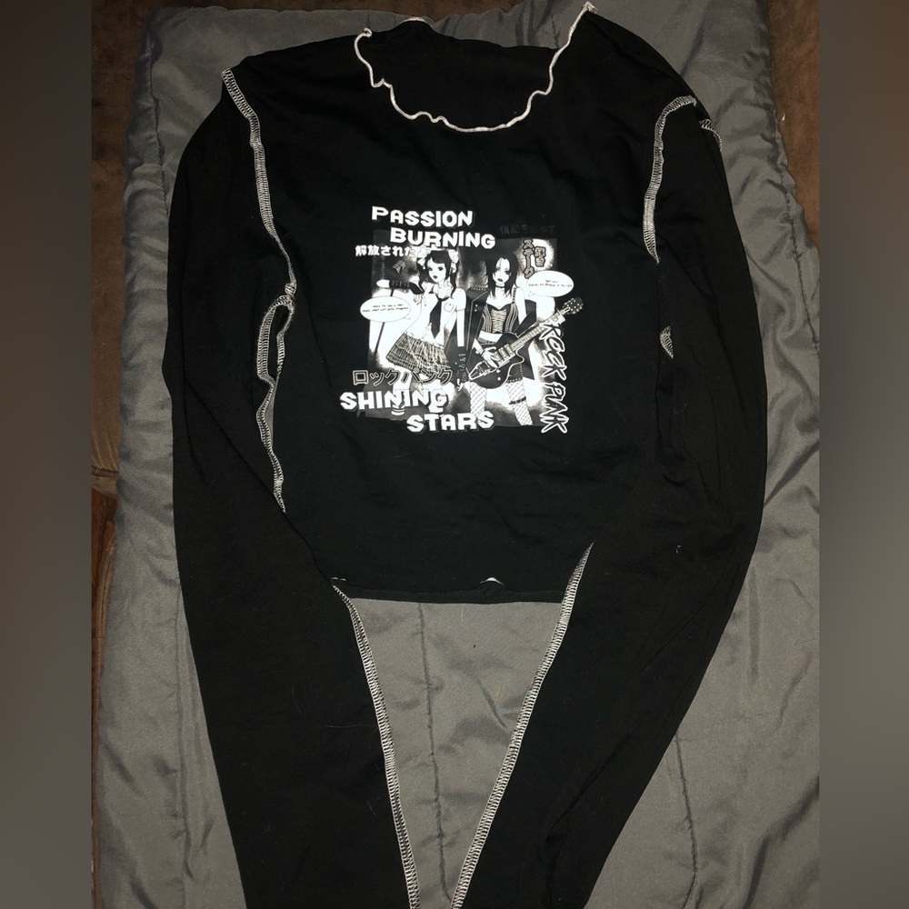 Long sleeve crop